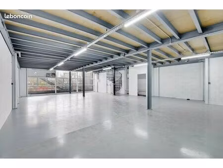 local 600 m² pantin