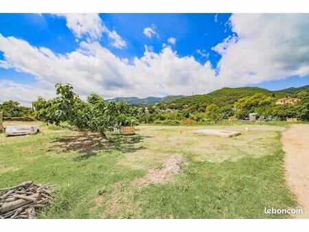 terrain 1080 m² bastia