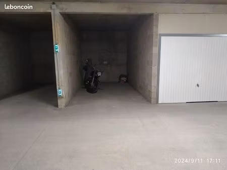 garage avec vidéosurveillance montesoro dans résidence de standing à bastia sud