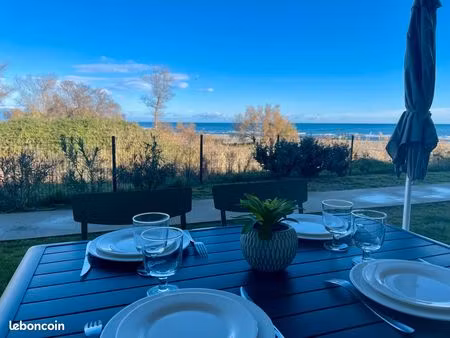 appartement t2 en bord de mer  piscine  parking