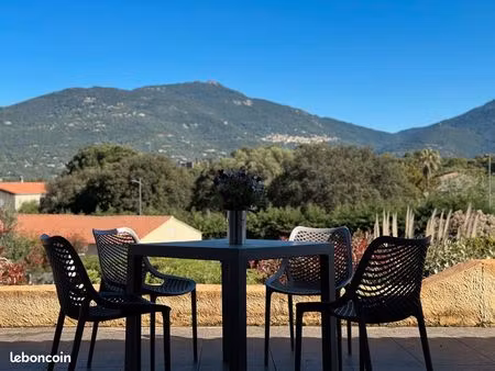 appartement 28m2 avec terrasse vue montagne