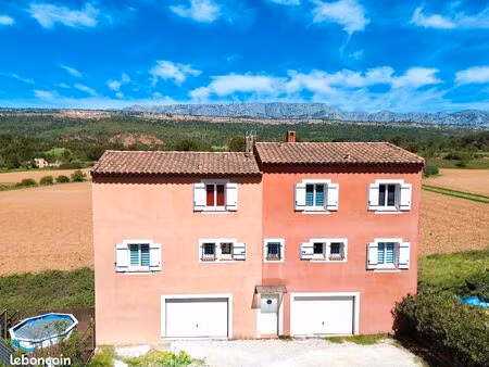 appartement t3 66 m² balcon garage et 2 parkings sur rousset