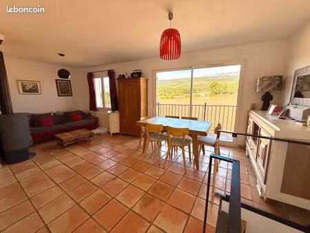 appartement t4 de 91 m² balcon garage et 2 parkings sur rousset