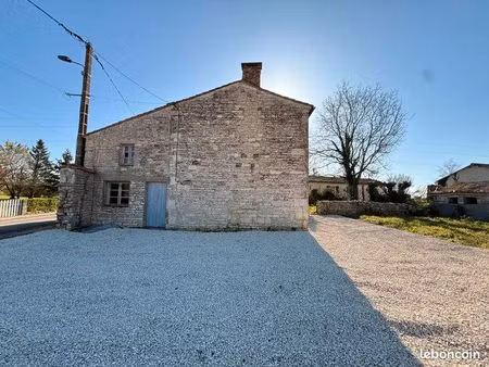 maison 2 pièces 290 m²