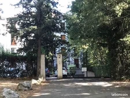 location garage sud aix en provence
