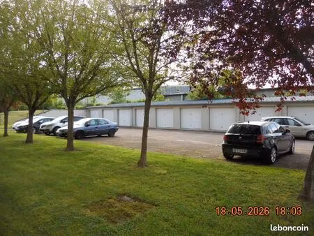 box18m2 6x3 je rech investisseur de mon garage box toit bac acier. h2m30à2m50. copropriete