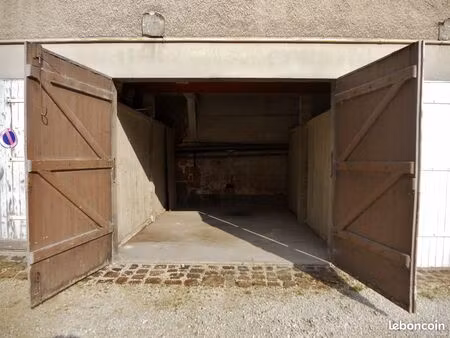 plein centre bd 14 juillet beau garage 16m²