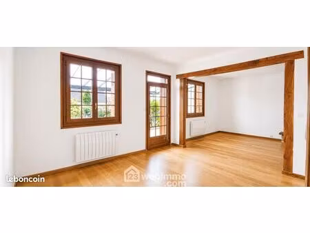 maison 4 pièces 105 m²