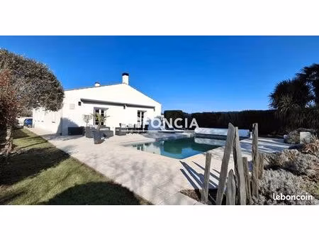 maison familiale de 175 m² et t2 de 40 m²