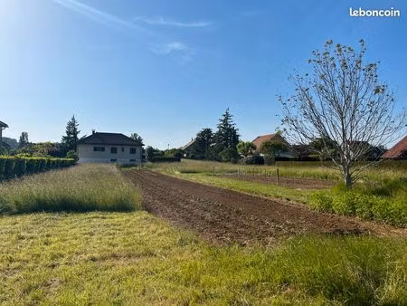 terrain à bâtir à vendre à avanne-aveney (doubs)