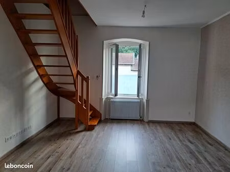 appartement duplex proche frontière suisse
