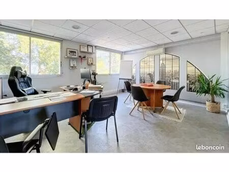 location bureaux venelles