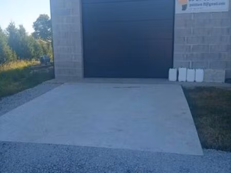 locations an placement hangar