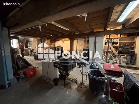local commercial 132 m²