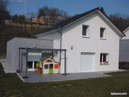 maison montfaucon - 127m²
