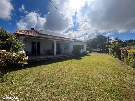 villa 4 pièces 102 m²