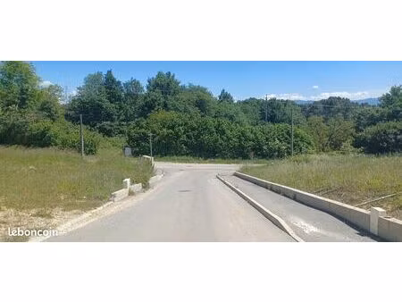 terrain 689 m² saint donat sur l herbasse