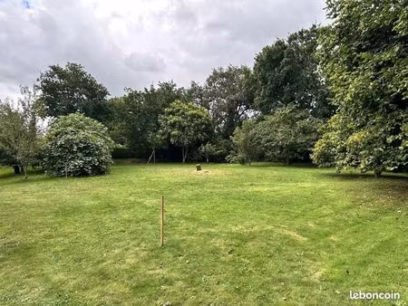 terrain 595 m² baye