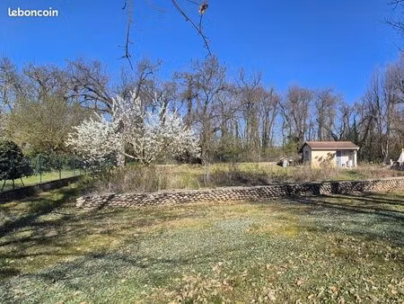 terrain 640 m² saint paul les romans