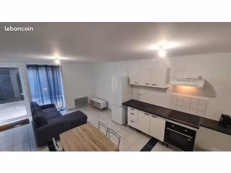 à loué appartement t3 meublé 70 m2 entièrement rénover