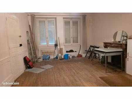 appartement à aménager en rez de chaussée