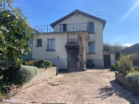 maison 6 pièces 100 m²