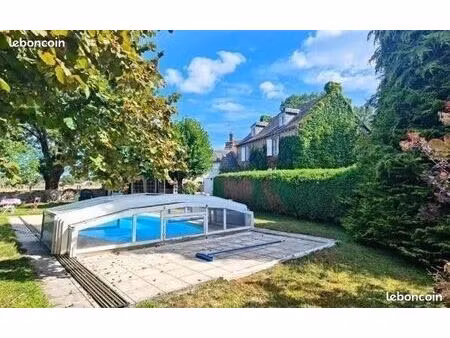 maison 7 pièces 160 m²
