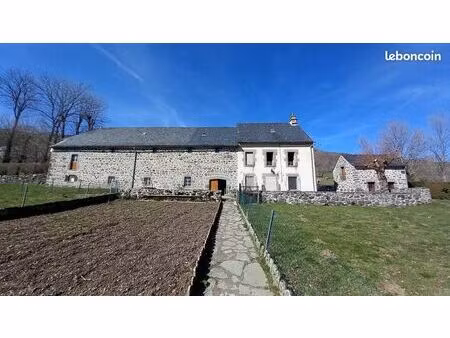 ferme 108 m² lavigerie