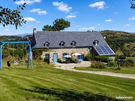 magnifique propriété en pierre habitation individuelle et gîte pmr