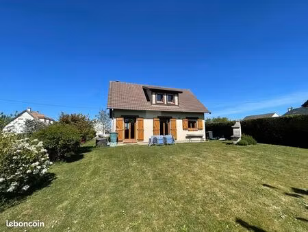 maison 5 pièces 93 m²