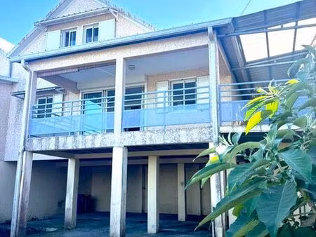 villa 4 pièces 110 m²