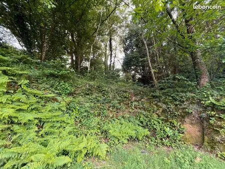 terrain 302 m² landerneau