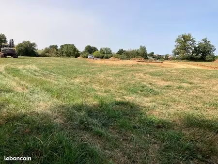 terrain 584 m² arpajon sur cere