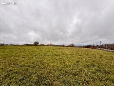 terrain 1 725 m² colombier