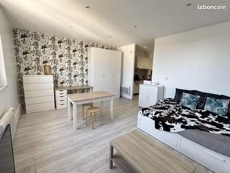 à vendre – f1 36 m² entièrement rénové à audincourt – lumineux  meublé neuf  calme et park