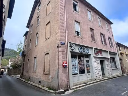 immeuble plus terrain à bâtir