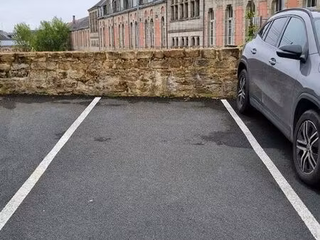 place de parking sécurisée – hypercentre