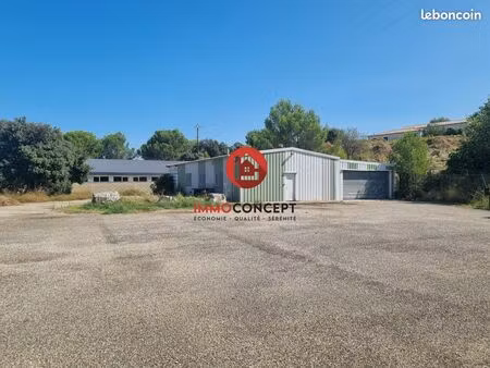 local commercial 274 m² connaux