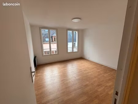 maison de ville 2 chambres 70 m2 centre brou