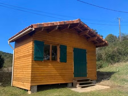 chalet récent avec vue imprenable sur le cagire - terrain constructible