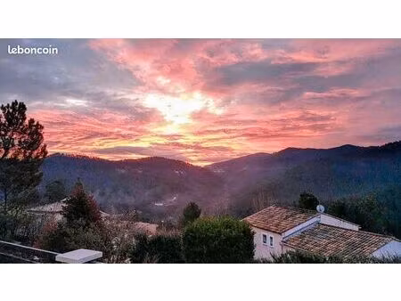 maison avec vue spectaculaire massif des cevennes