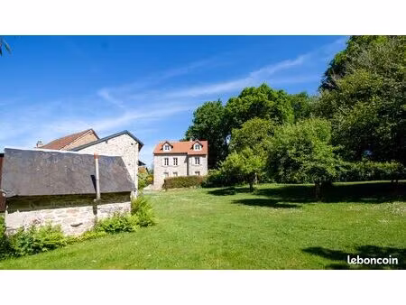 propriété 5 pièces 125 m²