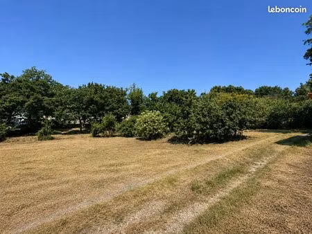 terrain constructible 900m2
