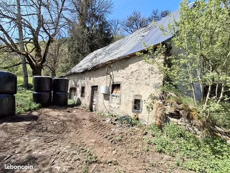 grange 2 pièces 200 m²