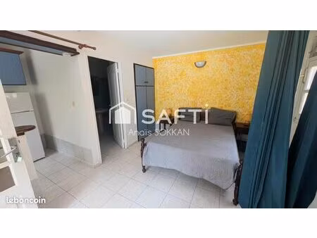 studio 1 pièce 27 m²