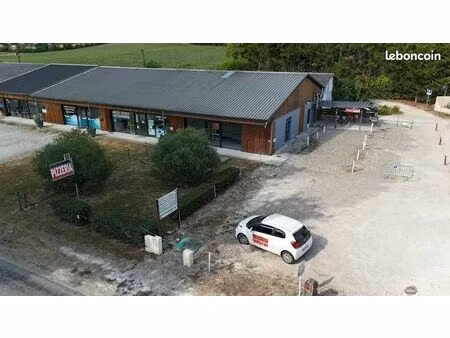 local commercial 104 m² + terrasse/jardin 150 m² – à lectoure (32700) 110 000 – vente dire