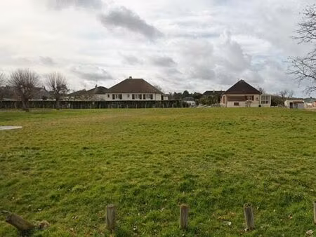 terrain 798 m² bourges