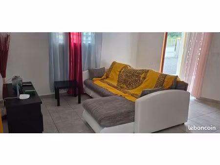 loue bas de maison meublée f3
