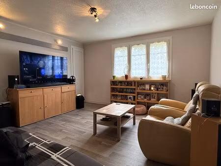 appartement 4 pièces 65 m²
