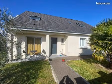 maison individuelle - 6 pièces - 177 m2
